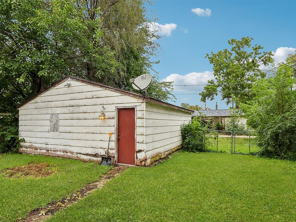 25th image of 2814 E Walnut St