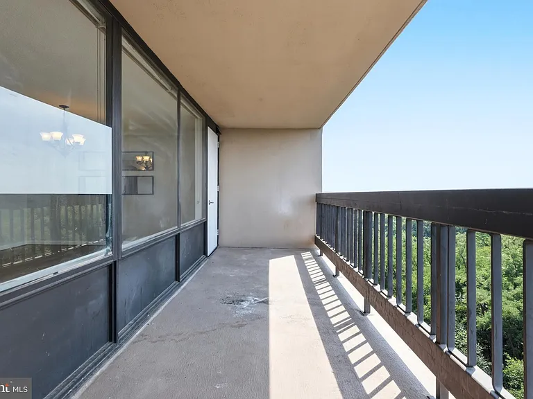 3705 S George Mason Dr #913S — Photo 26