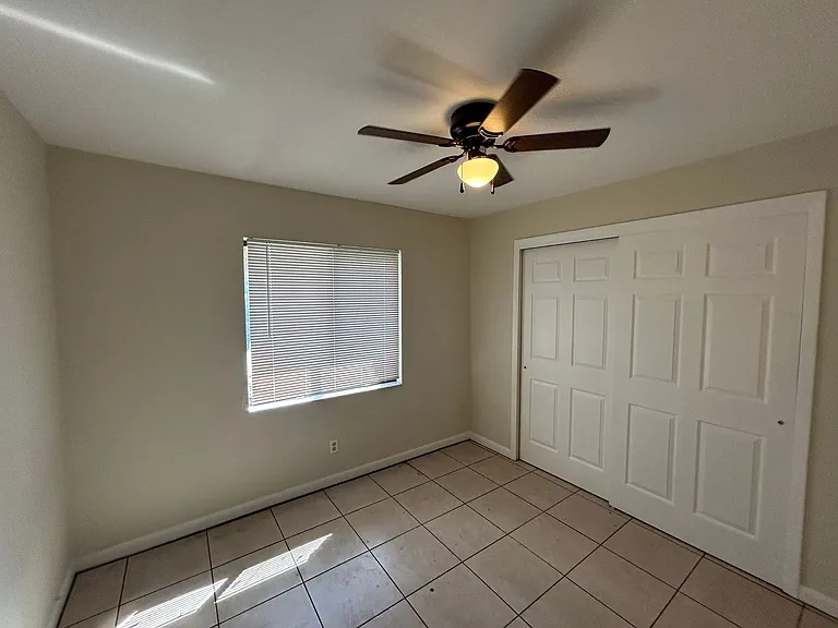 17382 W Carnegie Cir — Photo 8