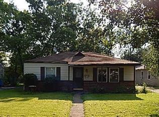 30 Florval Dr, Florissant, MO 63031