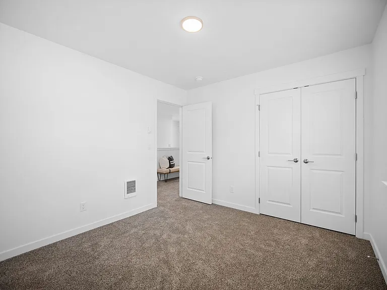 817 E F St #A — Photo 13