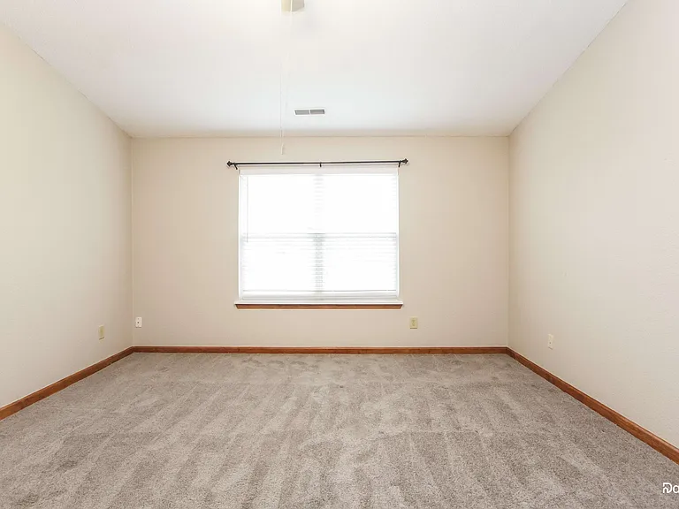 7028 Gimbel Ct — Photo 9