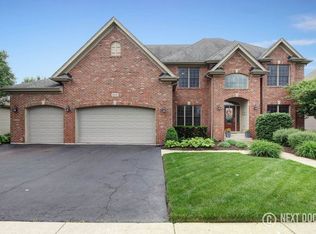40W387 Oliver Wendell Holmes St, St Charles, IL 60175