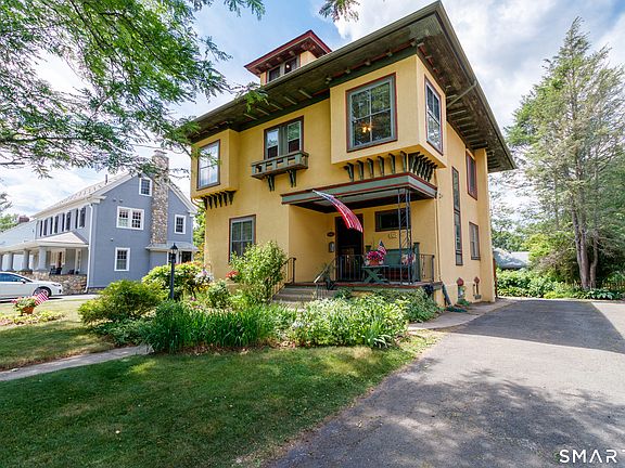 3rd image of 325 South Main Street