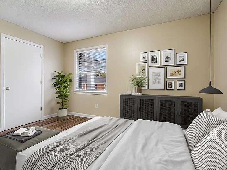 Sherwood Flats — Photo 3