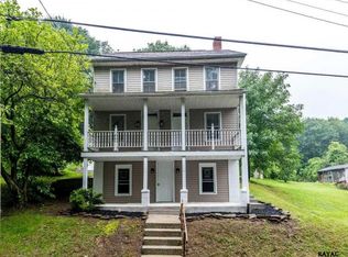 32 Church St, Windsor, PA 17366