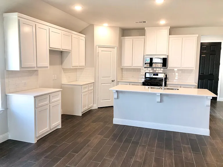1261 Sharp St — Photo 13
