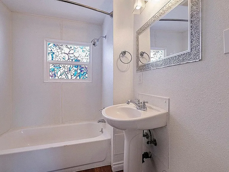 757 S 8th Ave — Photo 13