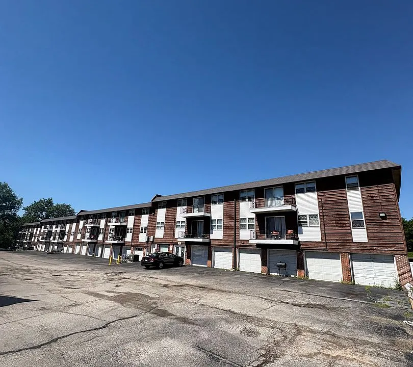 Peoria Place Apartments