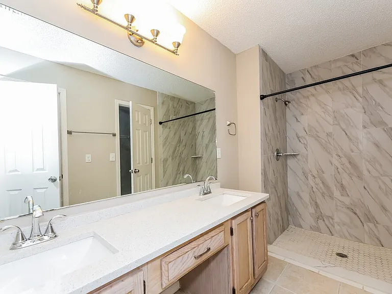 3815 Purcellville Ct — Photo 11