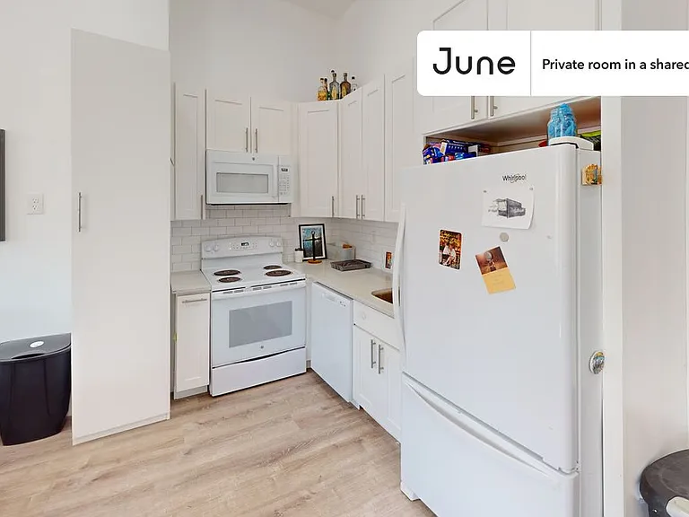 39A Broome St #B — Photo 9