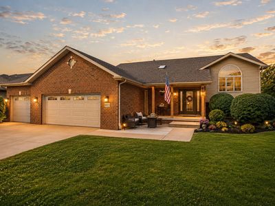 9022 Mallard Ln, Saint John, IN, 46373