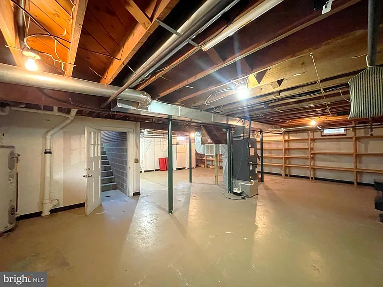 4085 Hallowing Point Rd — Photo 30