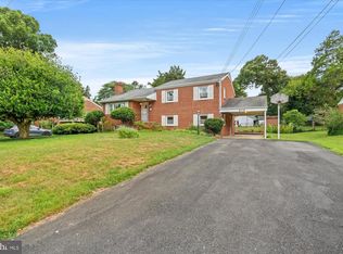 8316 Ashwood Dr, Alexandria, VA 22308