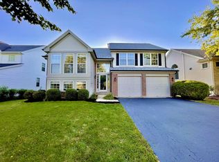 6268 Formoor Ln, Gurnee, IL 60031