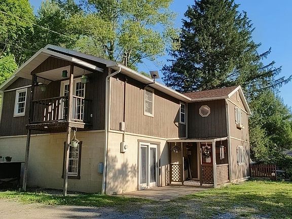 2nd image of 72 Newcastle Ln