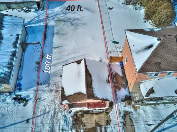 4129 Dyson Ave, Niagara Falls, ON L2E 3L6