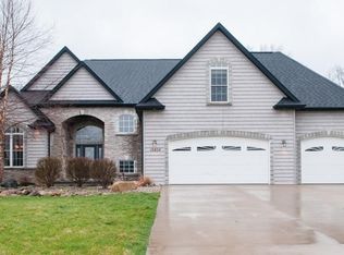 10824 Duval Cir, Kalamazoo, MI 49009