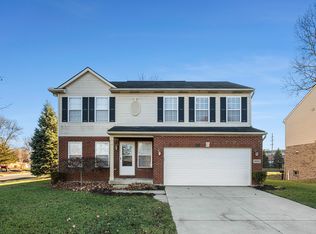 36405 Newberry Estates Dr, Westland, MI 48185