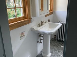 26 Dearborn St, Salem, MA 01970