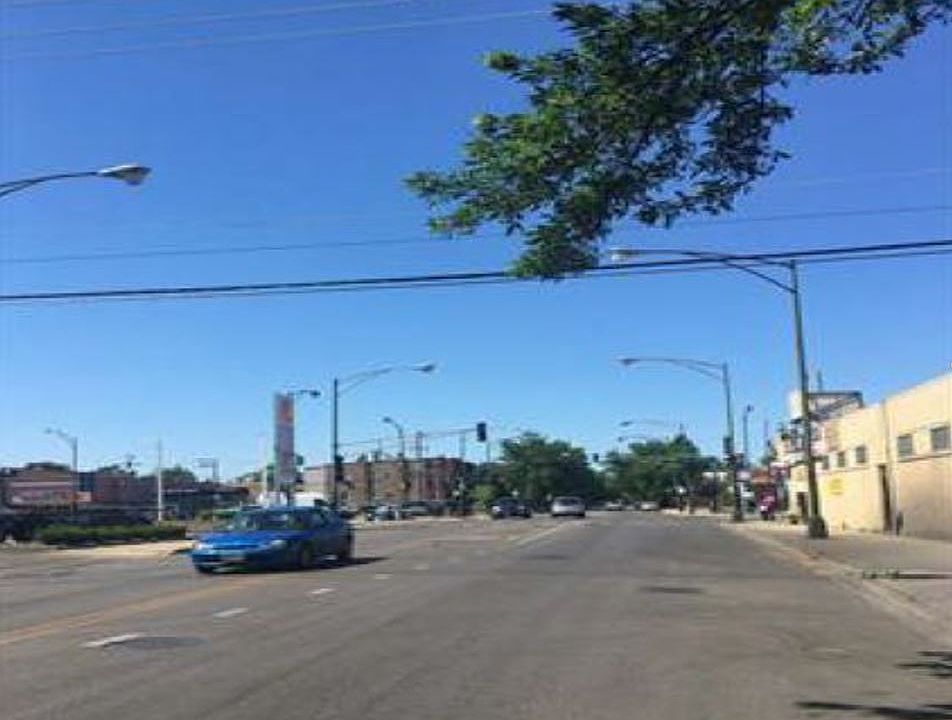 2nd image of 2343 N Austin Ave