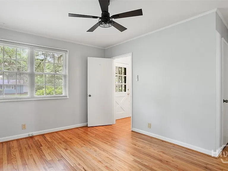 317 Oxford Dr — Photo 17