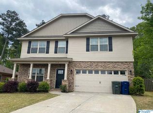 318 Acorn Grove Ln SW, Huntsville, AL 35824