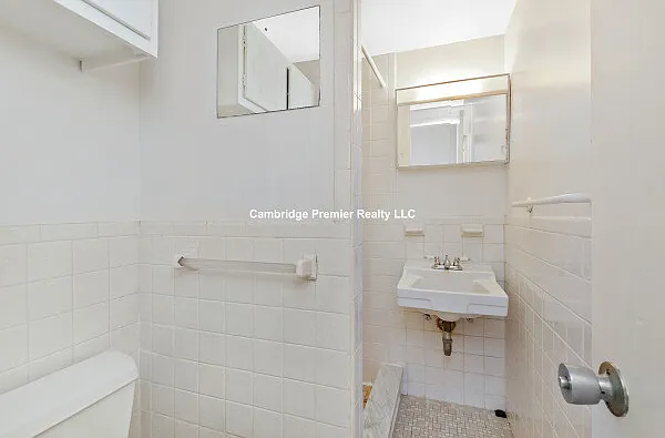 289 Harvard St #2 — Photo 12