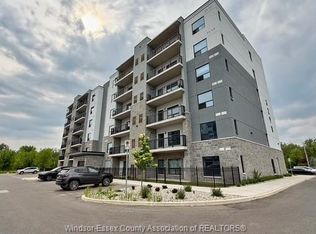 3290 Stella Cres #106, Windsor, ON N8T 3R8