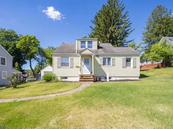 719 Godwin Ave, Midland Park Boro, NJ 07432