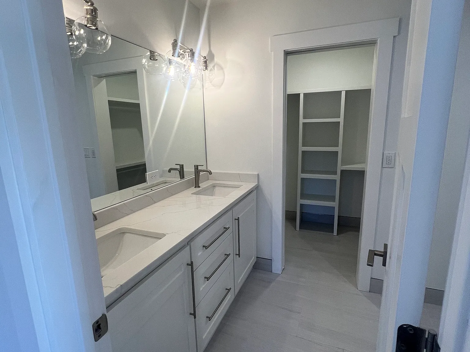 3 bed, 2.5 bath, 2048 sqft, $4,500 — Photo 4