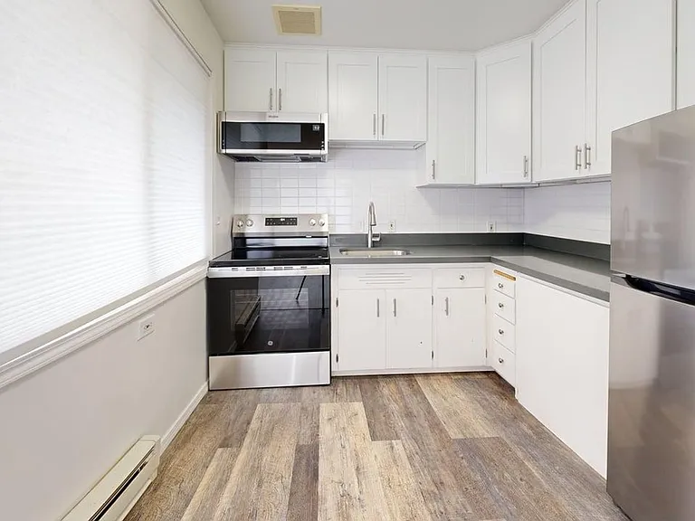 Pacific Place Apartments — Photo 92
