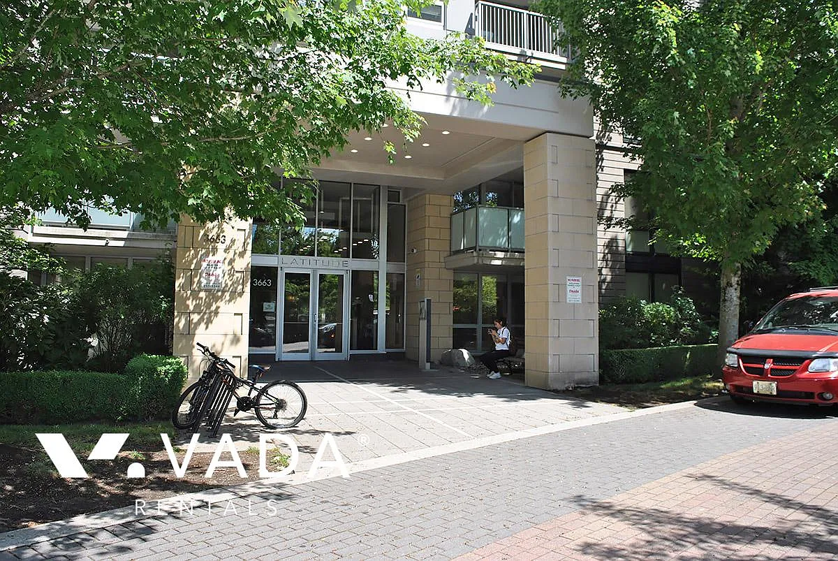 3663 Crowley Drive Vancouver — Photo 1