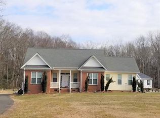 390 Pine Ridge Rd, Roanoke Rapids, NC 27870