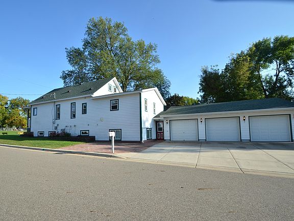3rd image of 410 Jenks Ave SW