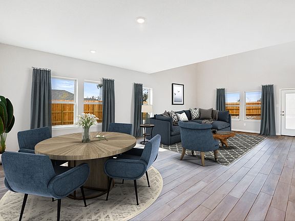 5th image of 2505 Pennilynn Way