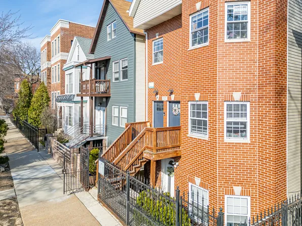 3115 N Oakley Ave, Chicago, IL 60618