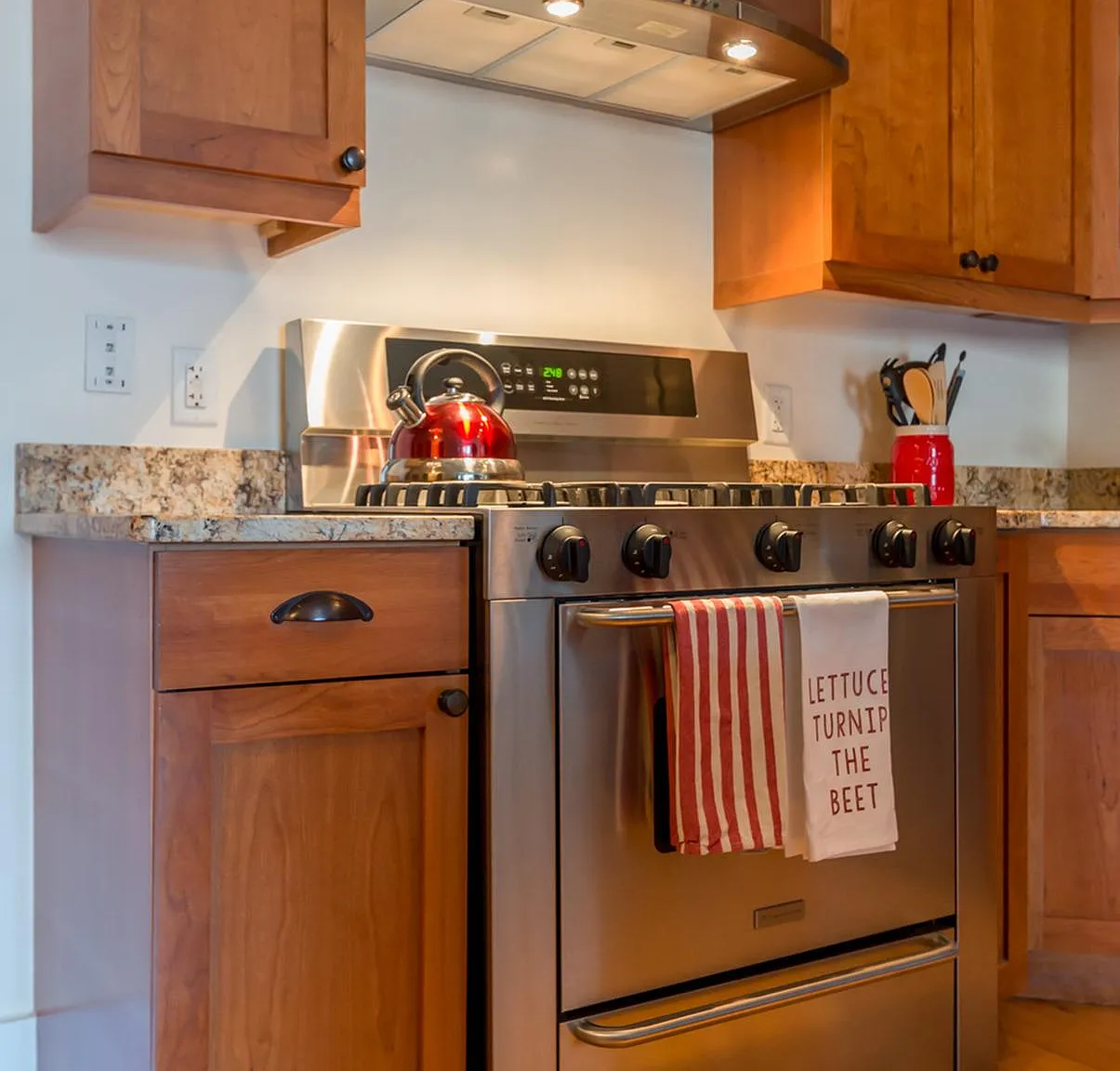 1 bed, 655 sqft, $2,830 — Photo 2