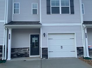 1043 Saylors Pl, Jonesborough, TN 37659