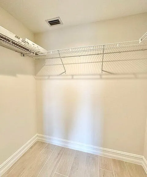 1825 Riverside Dr #404 — Photo 9