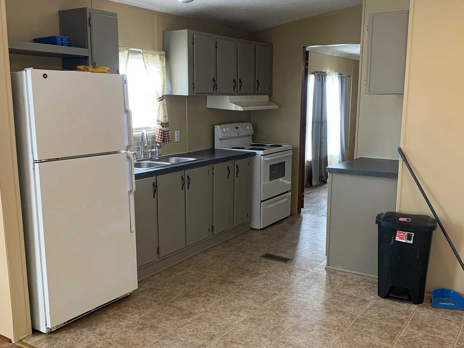 2 bed, $850 — Photo 4