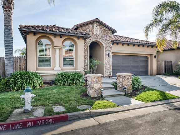3rd image of 1563 E Via Mirasol Lane