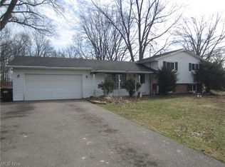 6355 N Murray Ridge Rd, Elyria, OH 44035