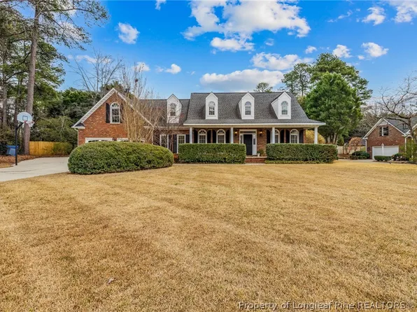 266 Courtyard Ln, Fayetteville, NC 28303