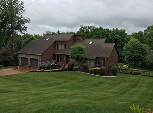 2255 Ridge Dr, Mars, PA 16046