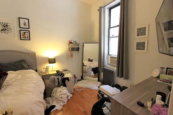 Rented by Dynamik Realty | media 25