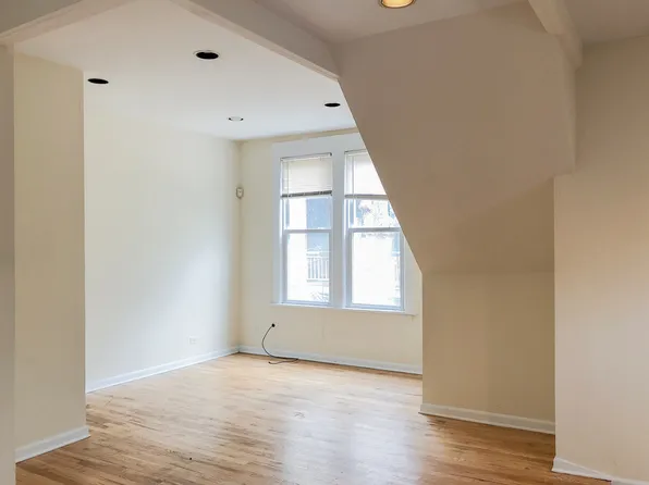 3250 N Lakewood Ave #Ch1, Chicago, IL 60657