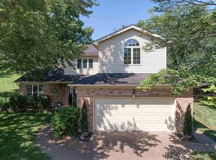 8688 Hillside Dr, Newburgh, IN 47630