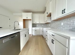 37384 American St #1, Sandy, OR 97055