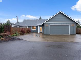 14249 Holcomb Blvd, Oregon City, OR 97045